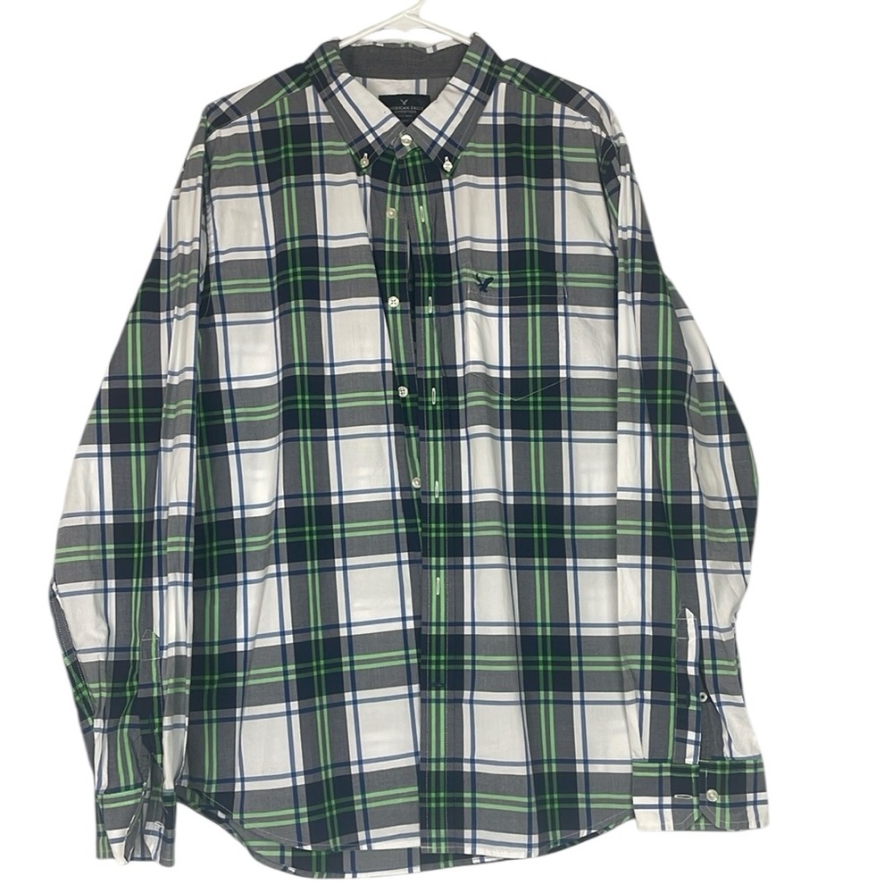 American Eagle XL plaid button down classic fit.